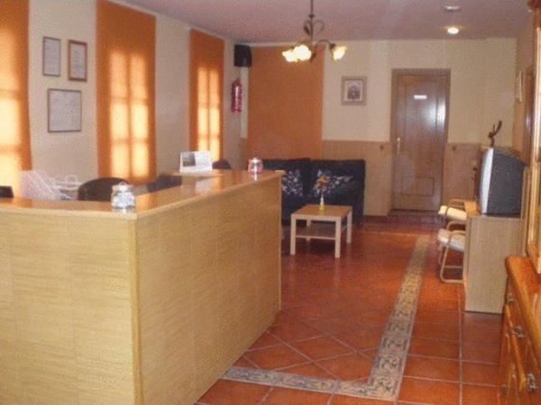 Hostal Emilio Barajas มาดริด ภายนอก รูปภาพ