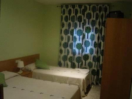 Hostal Emilio Barajas มาดริด ภายนอก รูปภาพ
